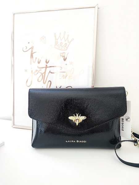 Laura Biaggi torebka kopertówka pszczółka czarna błyszcząca 