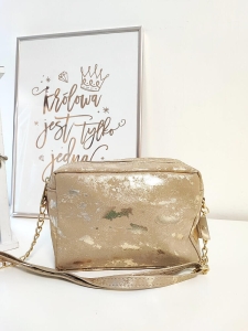 Laura Biaggi torebka kuferek złota dubaj