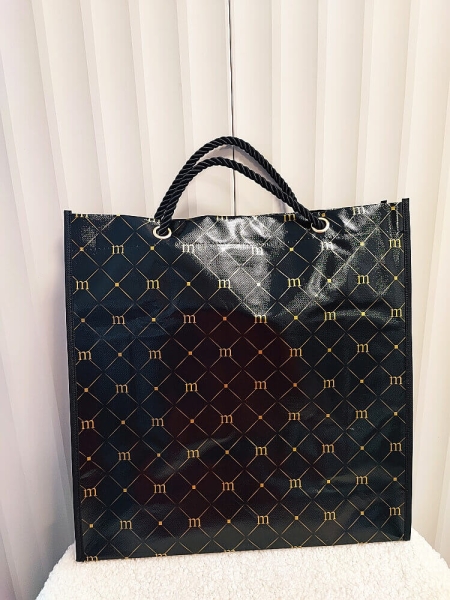 Monnari torba na zakupy czarna ze złotym logowana 