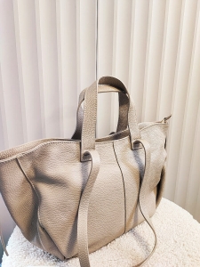 Laura Biaggi torba shopper skórzana beżowa