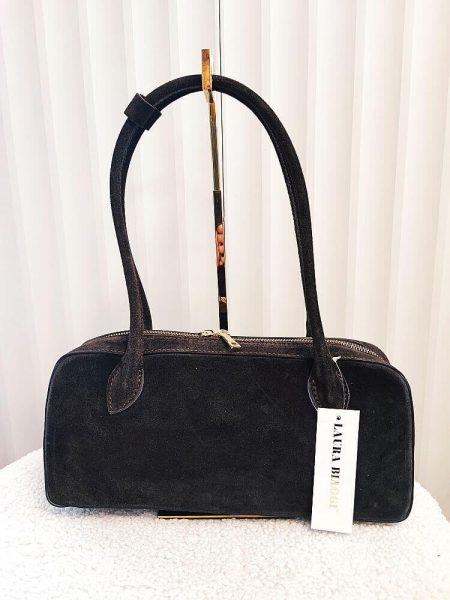 Laura Biaggi torebka kuferek zamszowy czekoladowy