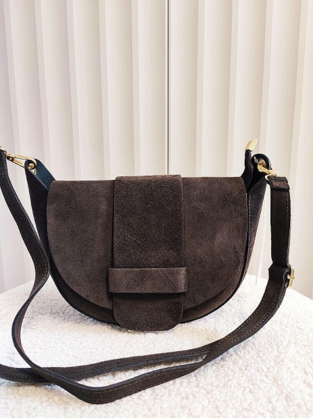 Laura Biaggi torebka listonoszka zamszowa czekoladowa z klapką