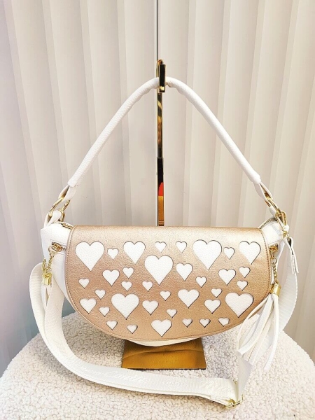 Massimo Contti duża torebka listonoszka biała ze złotą klapką ażurowa serduszka