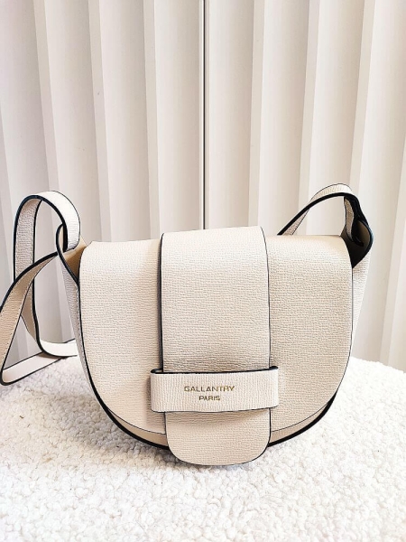 Gallantry torebka listonoszka beżowa z klapką
