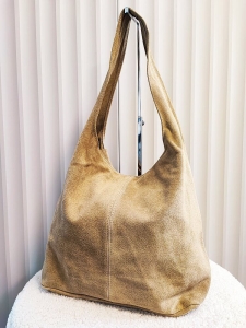 Laura Biaggi zamszowa torba shopper na ramię beżowa