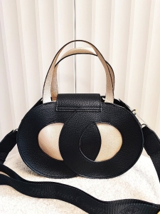 Massimo Contti torebka kuferek czarna ze złotym