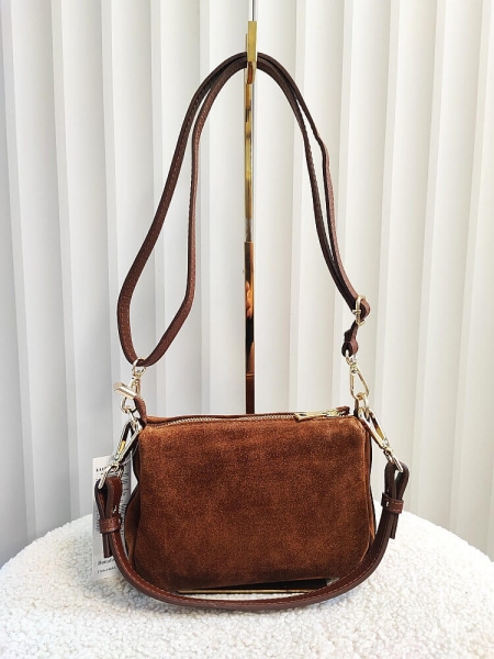 Laura Biaggi torebka listonoszka zamszowa camelowa