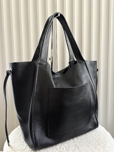 Laura Biaggi torba shopper skórzana czarna z kieszenią