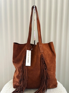 Laura Biaggi torba shopper zamszowa camelowa frędzle