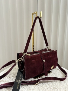 Massimo Contti zamszowa torebka listonoszka bordowa trzykomorowa