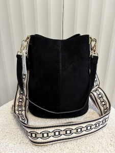 Laura Biaggi torebka worek zamszowy czarny