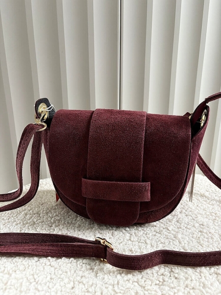 Laura Biaggi mała torebka listonoszka zamszowa bordowa z klapką