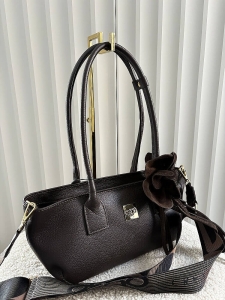 Ego torebka shopperka skórzana czekoladowa z różą