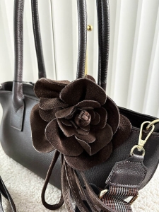 Ego torebka shopperka skórzana czekoladowa z różą