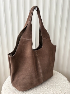 Torebka shopperka na ramię zamszowa taupe z przeszyciem