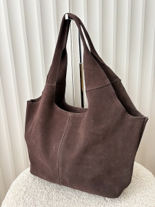 Torebka shopperka na ramię zamszowa czekoladowa z przeszyciem