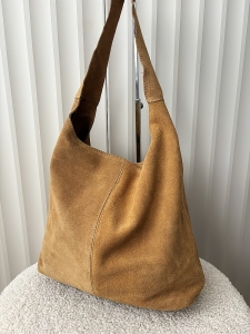 Torebka shopper na ramię zamszowa beżowa z przeszyciem