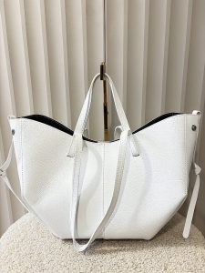 Laura Biaggi torebka shopperka skórzana biała