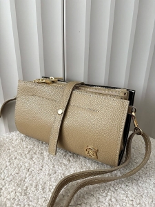 Massimo Contti skórzana torebka listonoszka beżowa trzykomorowa