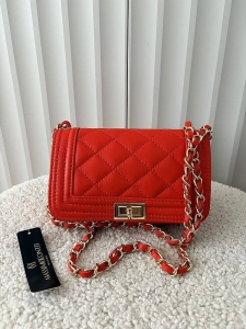 Massimo Contti torebka listonoszka skórzana czerwona pikowana