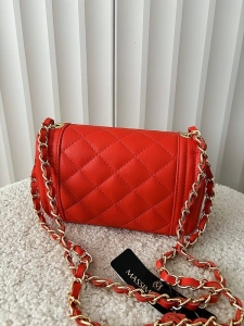 Massimo Contti torebka listonoszka skórzana czerwona pikowana