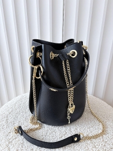 Laura Biaggi torebka worek skórzany czarny