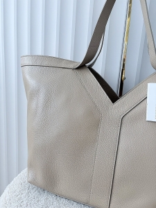 Laura Biaggi duża torba shopper skórzana beżowa z przeszyciem