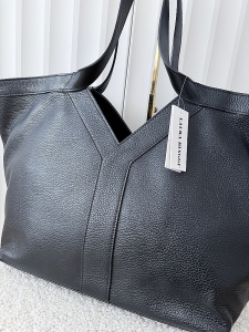 Laura Biaggi duża torba shopper skórzana czarna z przeszyciem