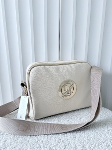 Laura Biaggi torebka listonoszka beżowa