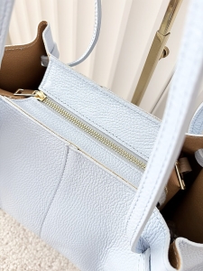 Laura Biaggi torba shopper skórzana niebieska