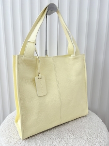 Laura Biaggi skórzana torba shopper żółta z przeszyciem