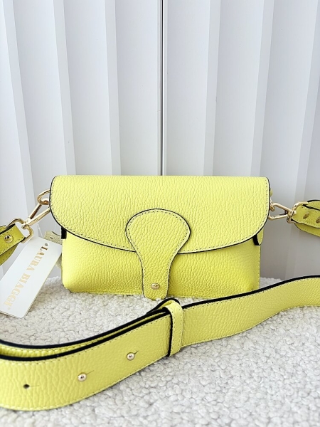 Laura Biaggi torebka listonoszka S skórzana żółta z klapką