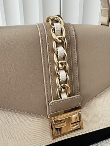 Gallantry torebka listonoszka czarna z beżowym z klapką