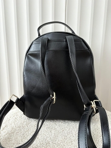 Eva Minge torebka plecak czarny z kieszenią pikowany