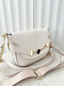 Laura Biaggi torebka listonoszka beżowa z klapką