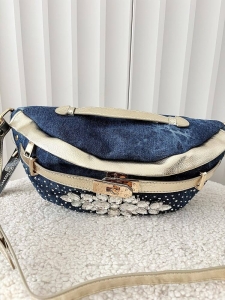 Massimo Contti torebka nerka jeans niebieska ze złotym kryształki