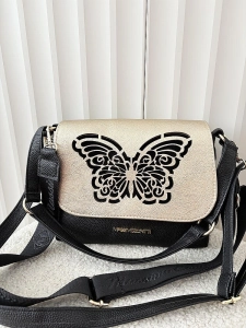 Massimo Contti torebka listonoszka czarna ze złotym z klapką trzykomorowa ażurowa