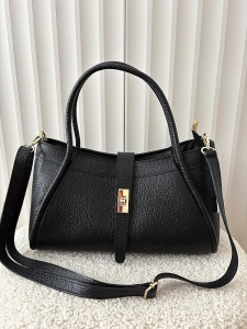 Laura Biaggi torebka shopperka skórzana czarna