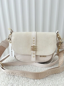 Laura Biaggi torebka listonoszka beżowa z klapką ekozamsz