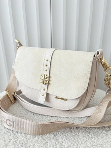 Laura Biaggi torebka listonoszka beżowa z klapką ekozamsz