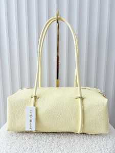 Laura Biaggi torebka kuferek na ramię skórzany żółty