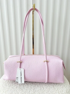 Laura Biaggi torebka kuferek na ramię skórzany różowy