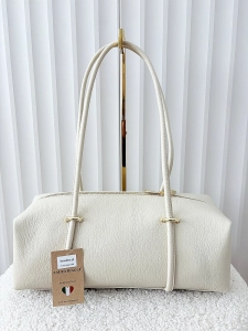 Laura Biaggi torebka kuferek na ramię skórzany beżowy