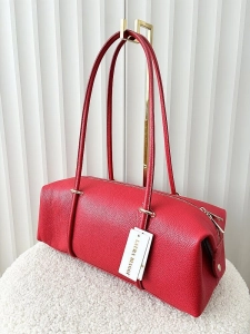 Laura Biaggi torebka kuferek na ramię skórzany czerwony