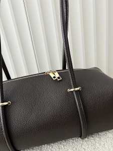 Laura Biaggi torebka kuferek na ramię skórzany czekoladowy