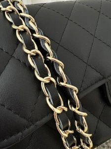 Massimo Contti duża torebka listonoszka skórzana czarna pikowana z łańcuszkiem