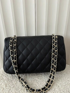 Massimo Contti duża torebka listonoszka skórzana czarna pikowana z łańcuszkiem