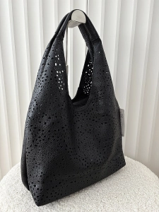 Maxfly torebka shopper na ramię i listonoszka 2w1 czarna ażurowa