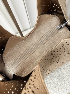 Maxfly torebka shopper na ramię i listonoszka 2w1 złota ażurowa