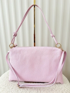 Laura Biaggi skórzana torebka na ramię różowa